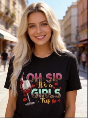 Oh Sip It's a Girls Trip Graphic Tee 🆕